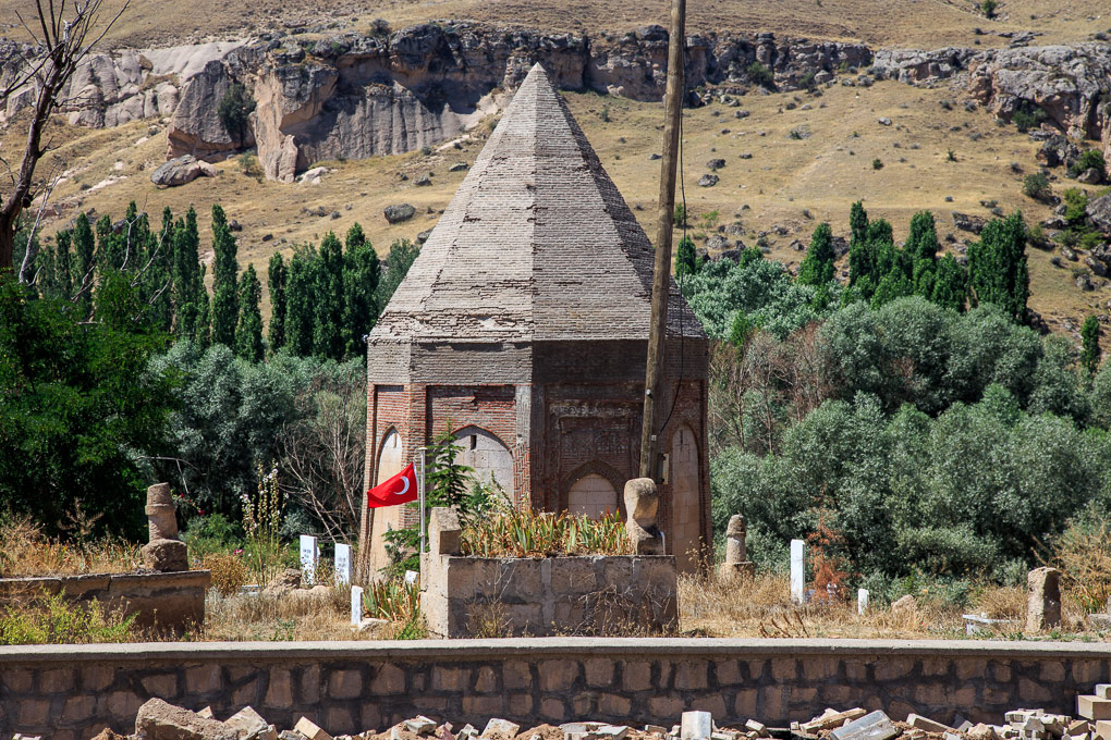 Selime Sultan Türbesi